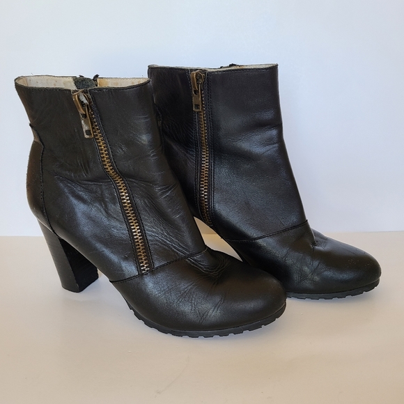 DL black leather Booties sz. Sz. 40 (7 US) - Picture 2 of 11